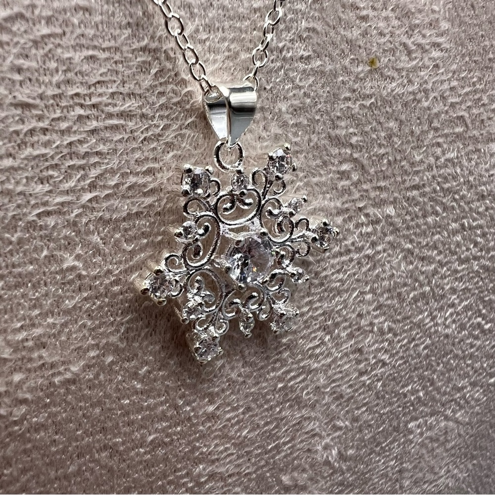 Snowflake Pendant Necklace - Picture 3 of 5